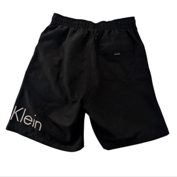 NWT Calvin Klein Shorts - Picture 2 of 3